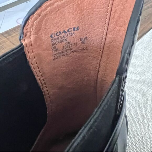 COACH Jackson Leather Ankle Boots
Size 10 - Picture 7 of 10